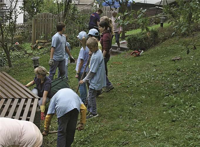 Natürlich musste auch eine vernünftige Sitzgelegenheit installiert werden.