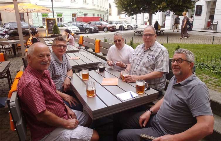 Natürlich spielten die Herren auch in Prag Skat.privat