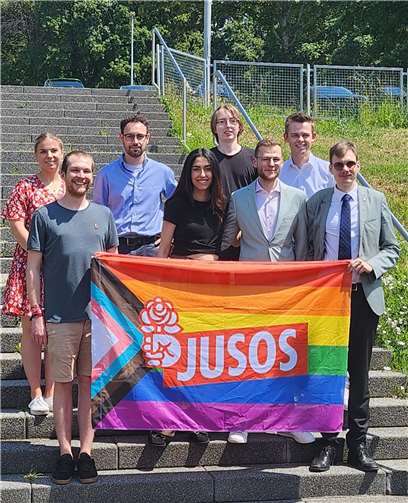 Neben Ahmad Shahi wurden auch Juso Vorsitzender Dennis Tritsky auf Listenplatz 23, Christopher Robin Bersch (25), Jonas Carstensen (41), Lucas Rauland und Tom Paulus (beide Nachrückerliste) gewählt. Quelle: Jusos Koblenz