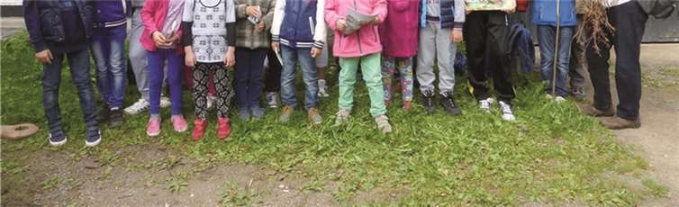 Neben Eltern und Kindern des Eifelvereins konnten Imme Udelhoven und Albert Plümer in diesem Jahr auch viele Flüchtlingskinder mit ihren Eltern begrüßen. Privat