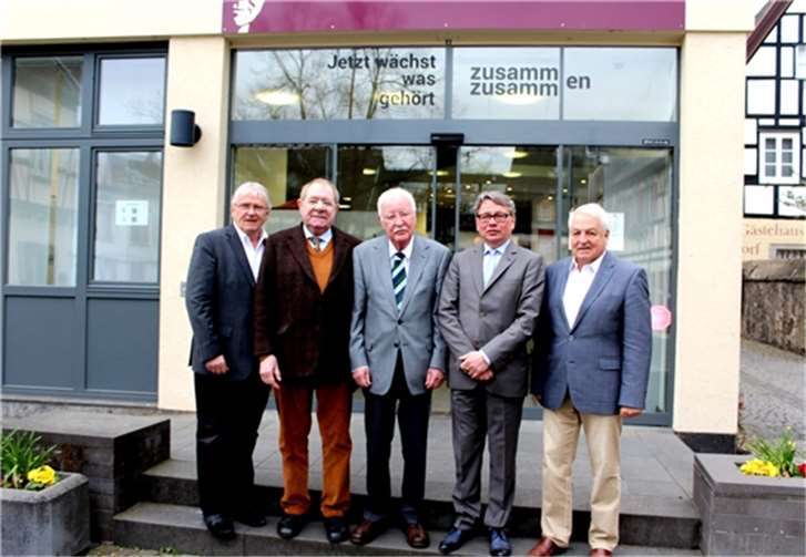 Neben dem Gastredner, Klaus Lindenberg, konnten Christoph Charlier, Rudolf Barth und Rudolf Rupperath auch den Ex-Juso-Chef Wolfgang Roth im Willy-Brandt-Forum begrüßen. DL