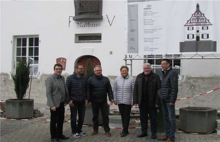 Neben dem Kunstrasenplatz am Wasserturm, der neuen Grundschule, den neuen Kindertagesstätten und der Sanierung des Alten Rathauses konnte die CDU Engers viele kleinere Maßnahmen zur Verschönerung des Ortsbildes umsetzen. Fotos: privat