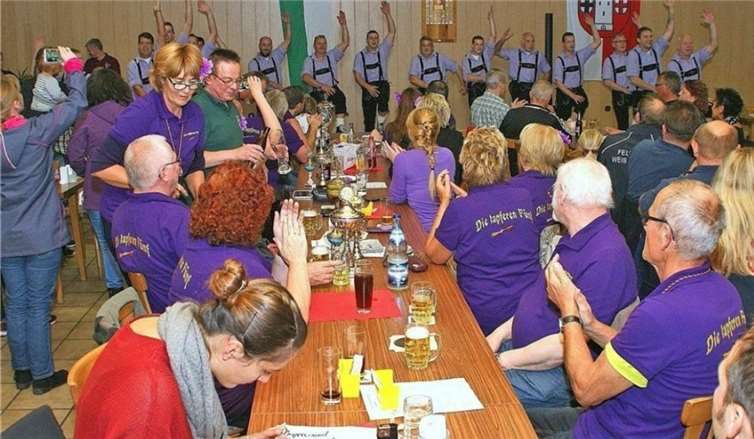 Neben dem Schießen wird auch die Unterhaltung nicht zu kurz kommen. privat