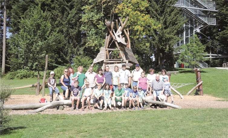 Neben den gemeinsamen Aktivitäten blieb aber jeder Familie auch Zeit für eigene Unternehmungen, Erkundungstouren oder Spiele.Privat