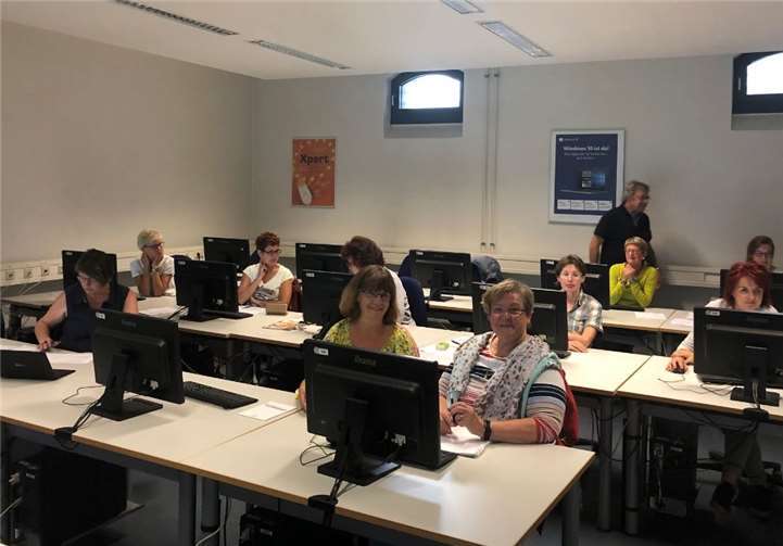 Neben der Fortbildung ist den Unternehmerinnen auch der Austausch wichtig. Foto: UFH