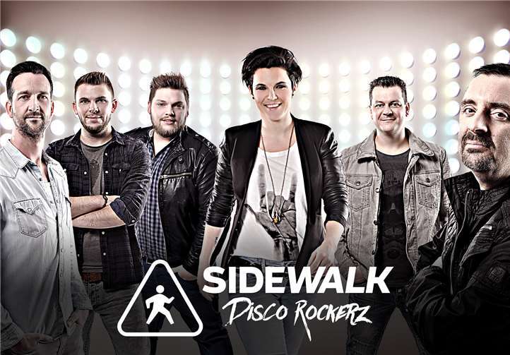 Neben der bekannten Coverband SIDEWALK, spielt die Party- und Showband „Sunshine-Dance-Band“ klassische Party- und Stimmungsmusik und „DJ-Schengi“ (aus Neuwied hat angesagte Musik wie Techno, House oder Disco mit im Gepäck.. Fotolia