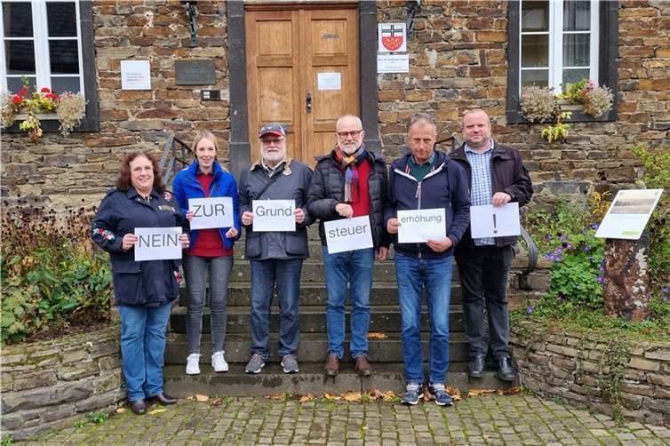 „Nein zur Grundsteuererhöhung!“ lautet die Forderung der Unkeler CDU-Mitglieder.  Foto: CDU Unkel