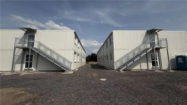 Neue Container-Unterkünfte in Andernach: Die FWG beantragt ein Mentorenprogramm, um Geflüchtete vom ersten Tag an zu begleiten und Integration aktiv zu gestalten.  Foto: Johannes Palm