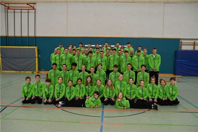 Neue Saison, neue Anzüge.  Foto: privat