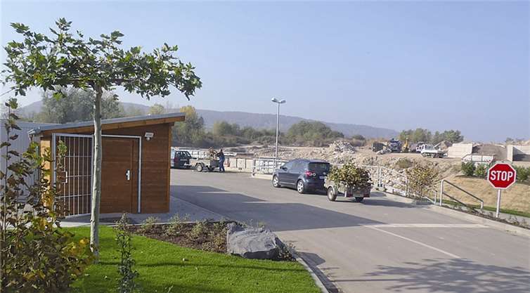 Neue Zufahrt, mehr Abgabemöglichkeiten, neuer Name: Die frühere Bauschuttdeponie ist jetzt der „Wertstoffhof Remagen-Kripp“.KV-AW