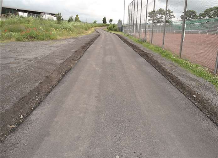 Neue Zuwegung zu den Sportanlagen in Hausen. Stadt Mayen