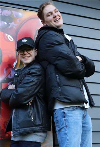 Neuer FsJ’ler endlich gefunden, dazu noch ein Praktikant mit „Extras“. Foto: privat