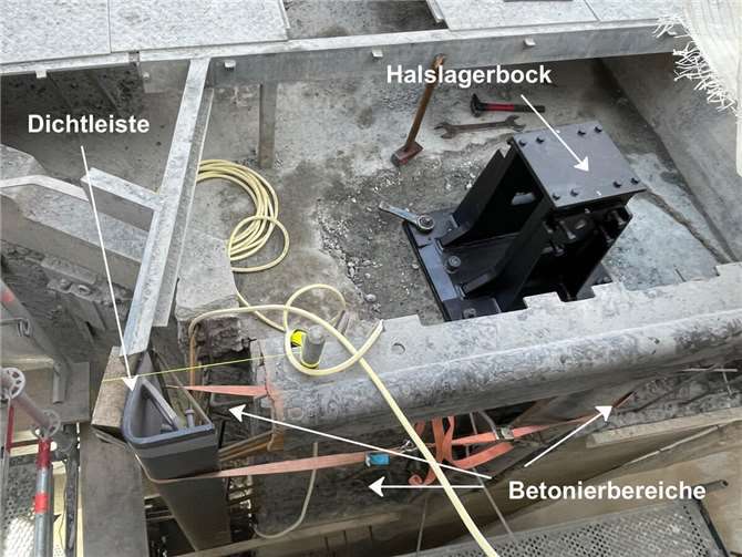 Neuer Halslagerbock und neue Dichtleiste fertig zum Betonieren.