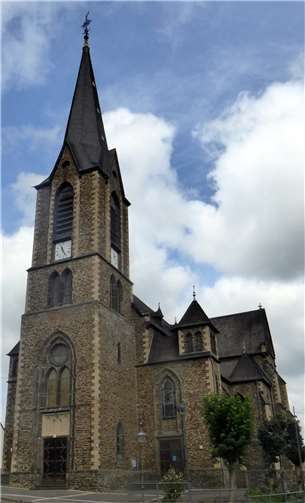 Neue „Königin der Instrumente“ sorgt für guten Ton im Eifeldom Neuer Klang im „Eifeldom“ St. Quirinus Langenfeld wird sicher auch die Pilgertradition stärken.