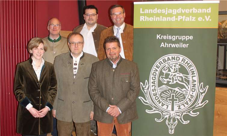 Neuer Vorstand: Dr. Ute Weiß, Helmut Rausch, Ralf Schmidt, Axel Sulzer, Andreas Gerber, Horst Gies; nicht im Bild Jens Obermöller, Andreas Lichius.Privat