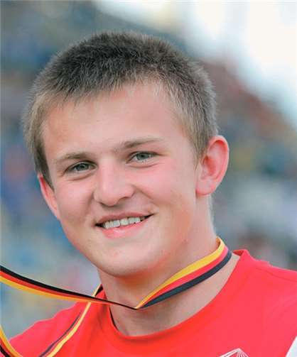 Neuer deutscher Meister über 200m, Roger Gurski von der DJK Andernach. Wolfgang Birkenstock