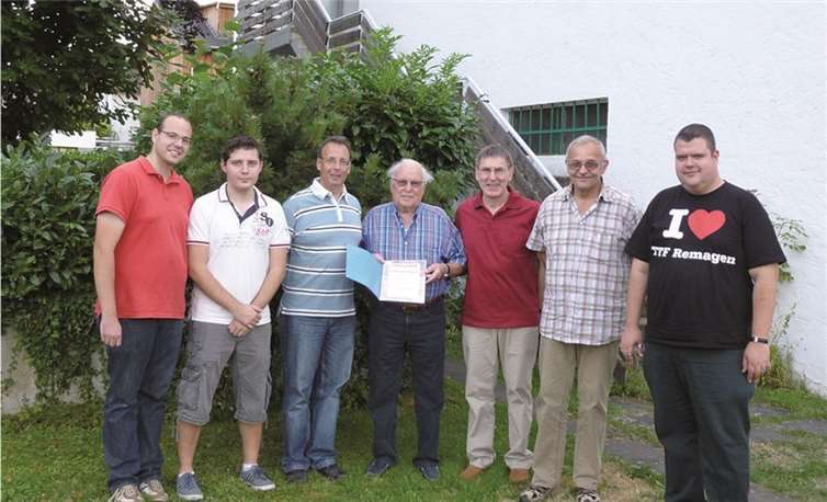 Neuer und alter Vorstand: Stefan Klimek, Kevin Müller, Jürgen Dörr, Klaus Wassong, Josef Pfützenräuter, Günter Unkelbach und Robert Willach. Privat