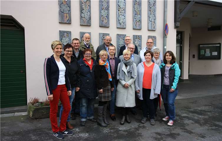 Neun Frauen und sieben Männer stehen auf der Liste des SPD Ortsvereins Leubsdorf. Foto: privat