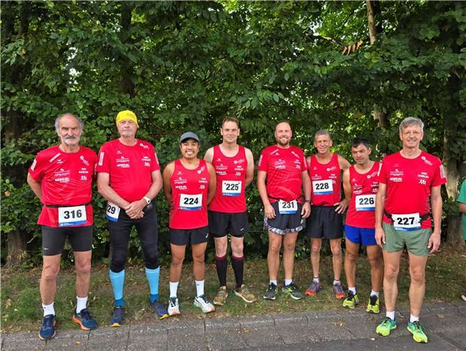 Neuner - HSC-Team beim Nette-Tal VL in Ochtendung: . v.l. Hohl - Kurtze - Tran - Krämer - Zimmer - Burgmer - Schmitt - Berke. Fotos: privat