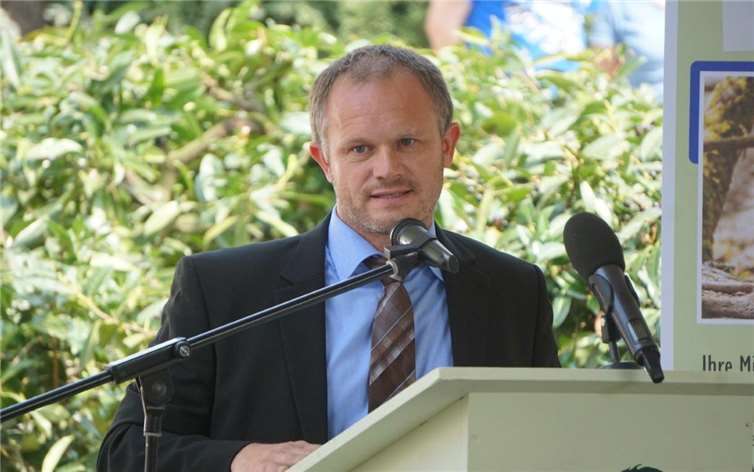Neuwieds Oberbürgermeister Jan Einig begrüßte in seiner Funktionals Födervereinsvorsitzender die anwesenden Gäste.Fotos: STUKO