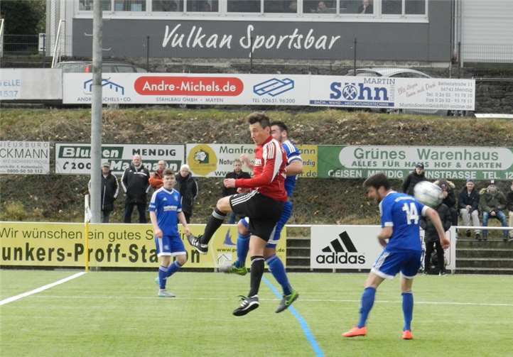 Neuzugang Damir Mrkalj schoss das 2:2 gegen Karbachprivat