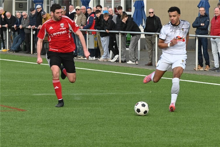 Neuzugang Jason Weber (rechts) schlug bislang nicht so ein, wie sich die Verantwortlichen das vorgestellt hatten. 