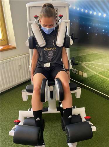 Neuzugang Magdalena Lang „quält“ sich für eine erfolgreiche Saison.Quellen: SC 2013 Bad Neuenahr