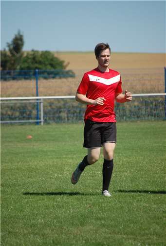 Neuzugang Nico Daheim erhielt den Vorzug zwischen den Pfosten.