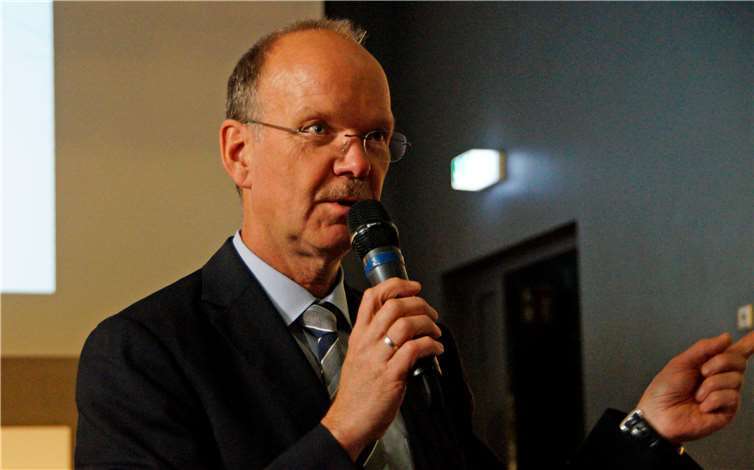 „Nicht alle Fragen werden von uns allein zu lösen sein.Hierzu benötigen wir die Hilfe aller.“, appelliert Becker. Foto: MIH