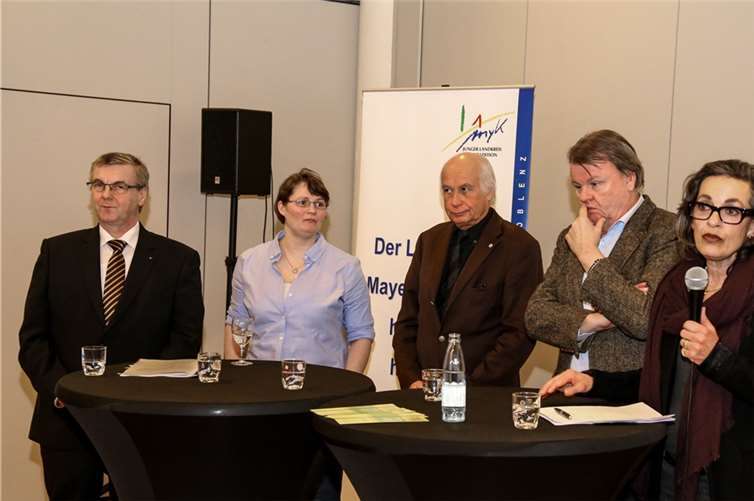 Nicht immer einig waren sich die Teilnehmer der Podiumsdiskussion, doch auf dem Weg, eine Allianz für Gesundheit zu schmieden .