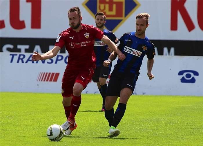 Nicht immer hinterher kamen am Samstag die Akteure der TuS Koblenz ihren Stuttgarter Gegenspielern und unterlagen deutlich mit 2:5. TH