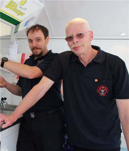 Nicht nur Brände, auch der Durst wurde von den Feuerwehrkameraden erfolgreich gelöscht.