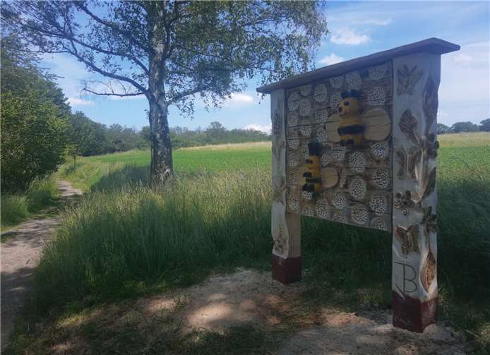 Nicht nur Kunst, sondern auch nützlich: das Insektenhotel am Sechs-Seen-Blick in Lahnstein. Foto: Stadtverwaltung Lahnstein
