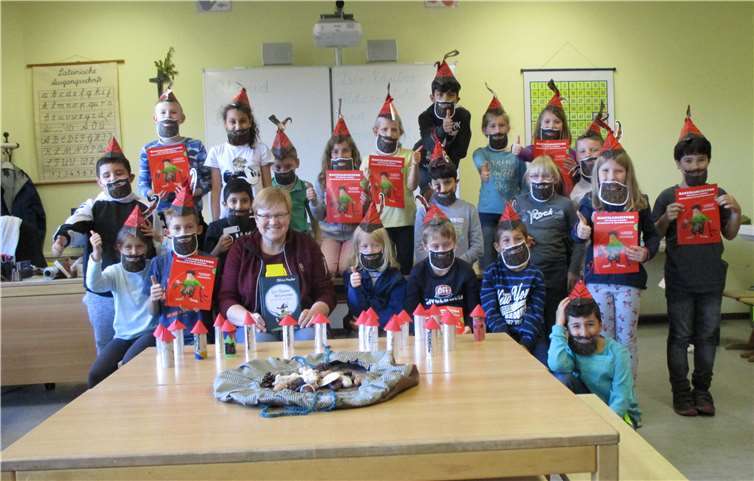 Nicht nur das Vorlesen sondern auch das folgende Basteln machte den Kindern sichtlich viel Spaß.Foto: privat