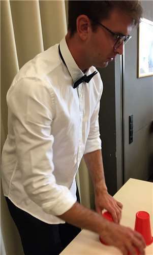 Nicht nur die Kinder kamen elegant in schwarz-weiß gekleidet zum Casinoabend. privat