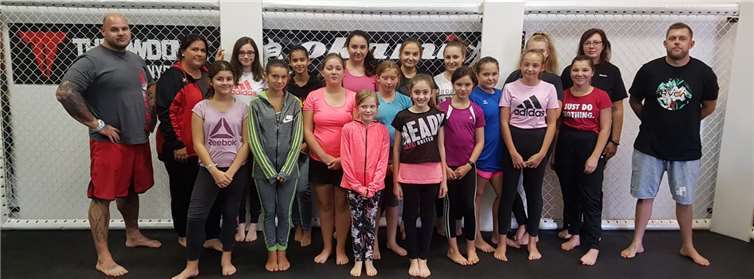 Nicht nur die teilnehmenden Mädchen, sondern auch ihre Trainerinnen konnten etwas dazu lernen. Foto: S. Schwenzer