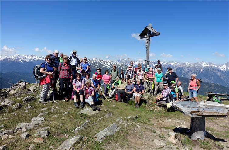 Nicht nur die tolle Aussicht ließ das Wandererherz der Truppe höherschlagen.Foto: privat