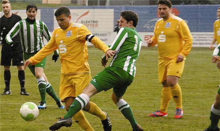 Nicht nur hier setzten sich die Akteure der Germania, hier Mannschaftskapitän Mehmet Zorlu, gegen ihre Konkurrenz aus Mülheim durch. Am Ende siegten die Gastgeber knapp mit 2:1.TH
