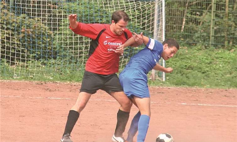 Nicht zu bremsen waren die Spieler des SV Blau-Weiß Sayn. Gegen die Reserve von Germania Urbar gab es einen deutlichen 5:0-Erfolg.TH