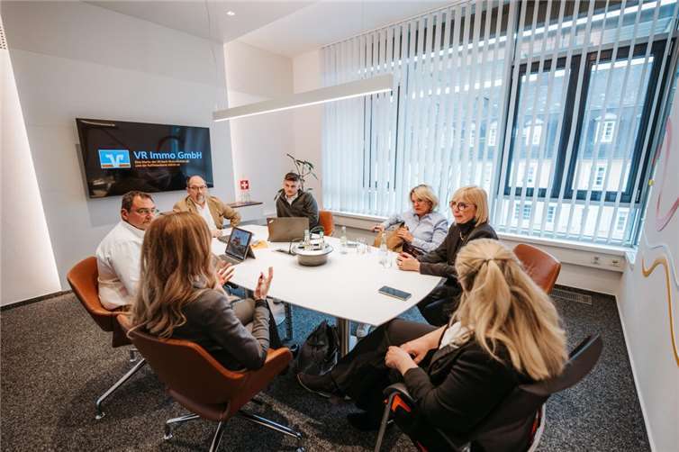 Nico Kolbe und die Experten der anderen Lokalregionen tauschen sich regelmäßig aus.