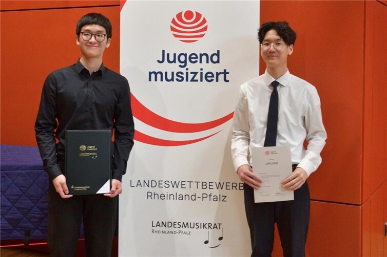 Nico Luo (rechts) und Julian Luo