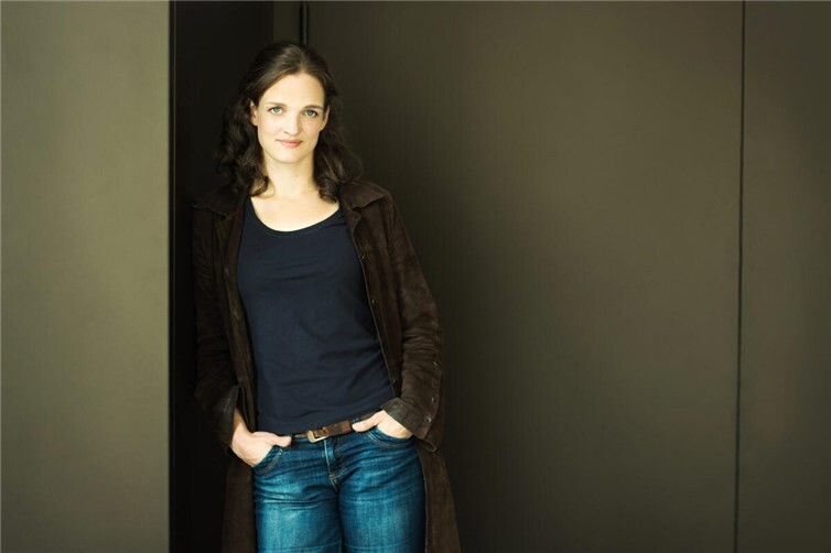 Nicola Schmidt ist Wissenschaftsjournalistin und Gründerin des Projekt „artgerecht“. Foto:FAKT e.V.