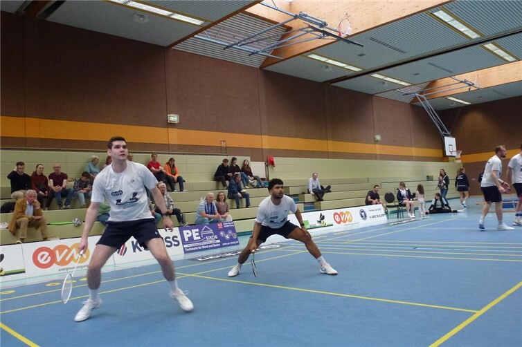 Nicolas Klein(li.) bei seinem Debüt in der Regionalliga im 2. Doppel an der Seite von Akash Alok