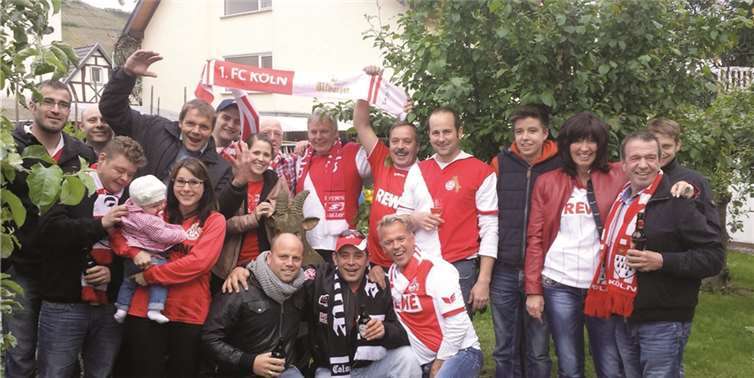 Nie mehr 2. Liga - das hoffen die Mitglieder des 1. FC Köln-Fanclubs "Rote Traube Dernau". privat