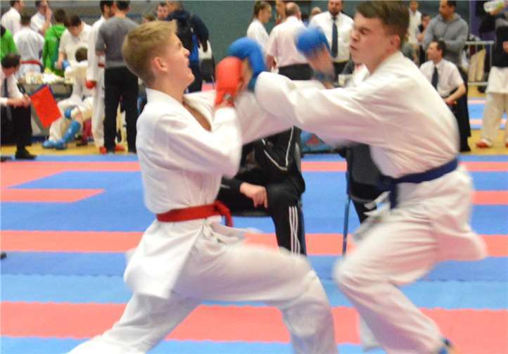 Nikita Seifert (links) im Angriff. Foto: privat