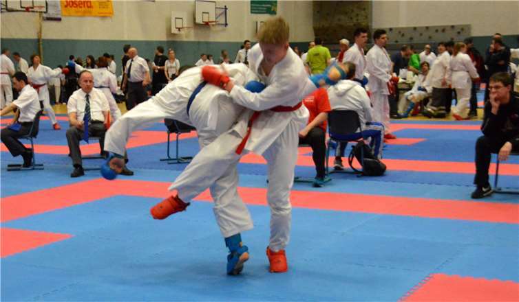 Nikita Seifert mit dem roten Gürtel.privat