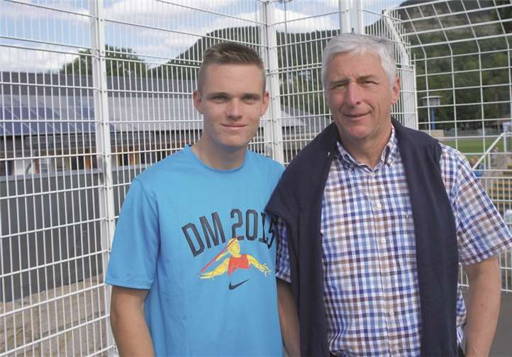 Niklas Iking und sein Trainer Peter Alt.  Privat