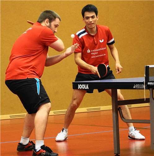 Niklas Kohlhaas (l.) und Philipp Büchel sorgten für 5 von 9 Siegpunkten. Foto: Michael Schreiber