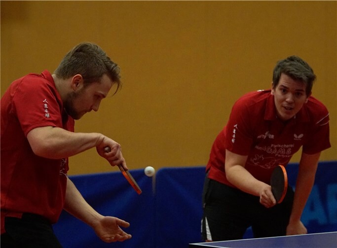 Niklas Kohlhaas (links) und Stefan Hilger vom SV Eintracht Mendig punkteten im Doppel und im Einzel. Schreiber