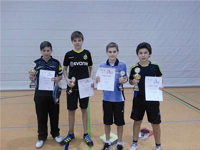 Niklas Woitek, Marius Tappe, Leon Schenke und Tim Linden (v.l.). Privat